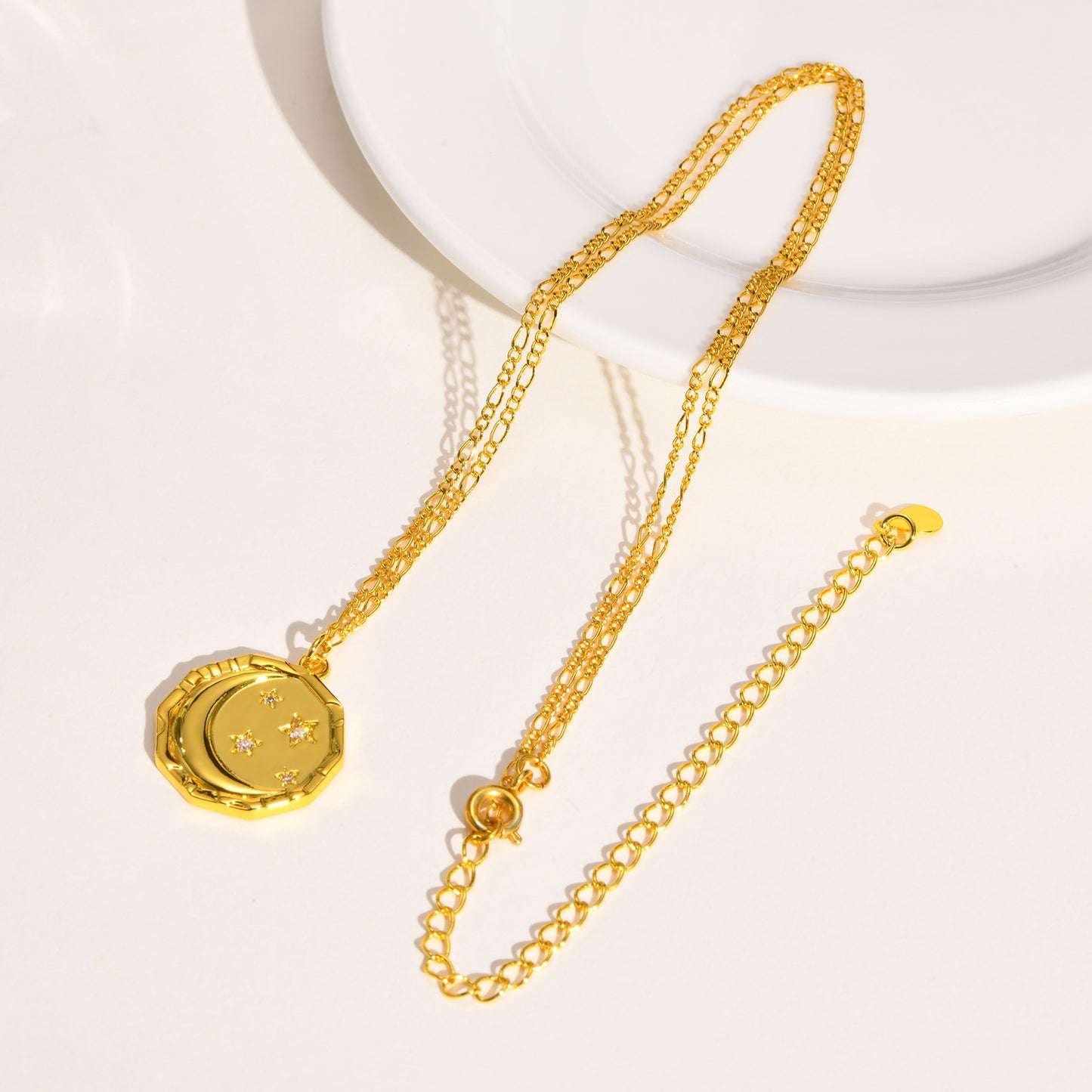 European And American Copper Material Star Moon Necklace Gold