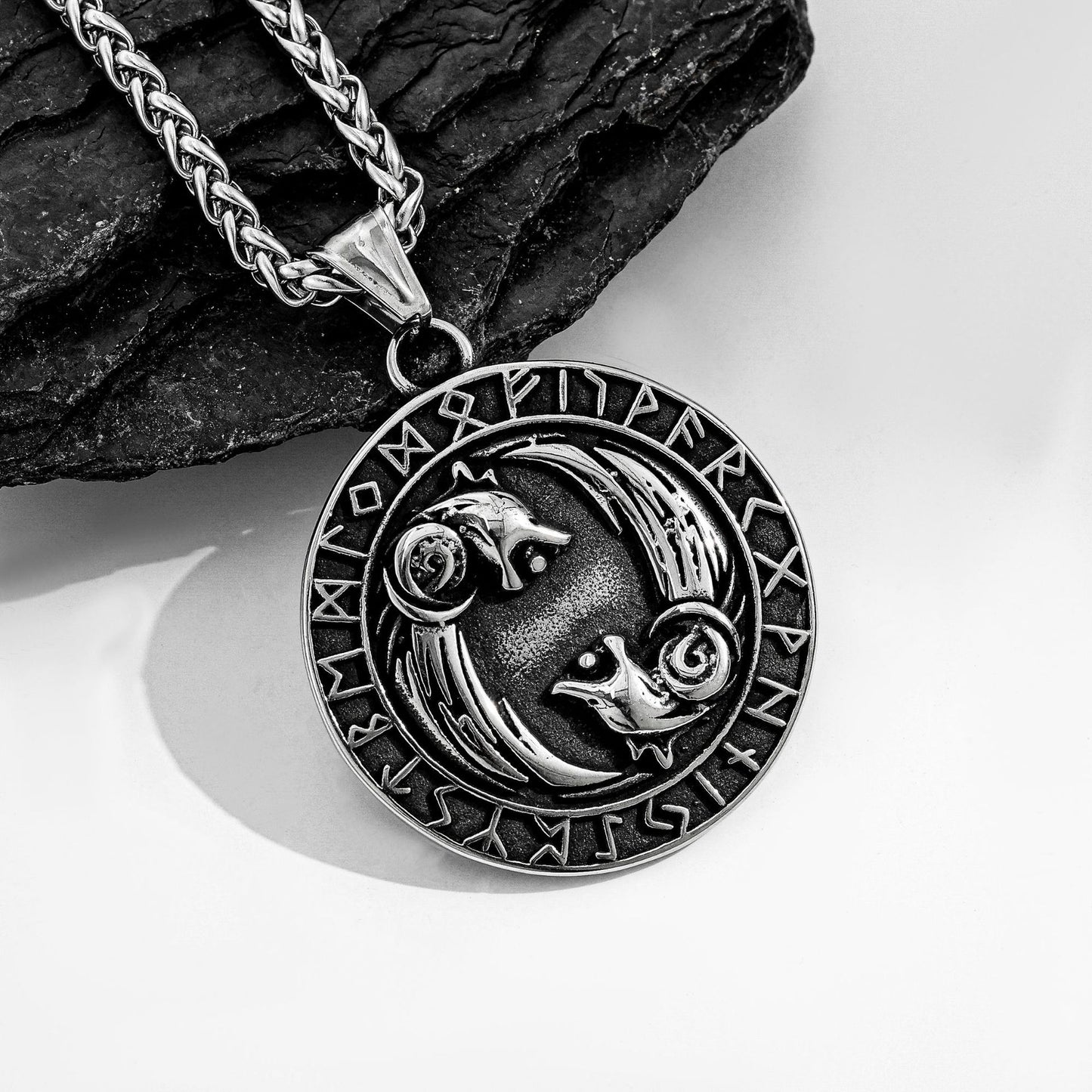 Viking Double Wolf Head Pendant Durable Titanium Steel Necklace For Men Planderful Everyday Genie