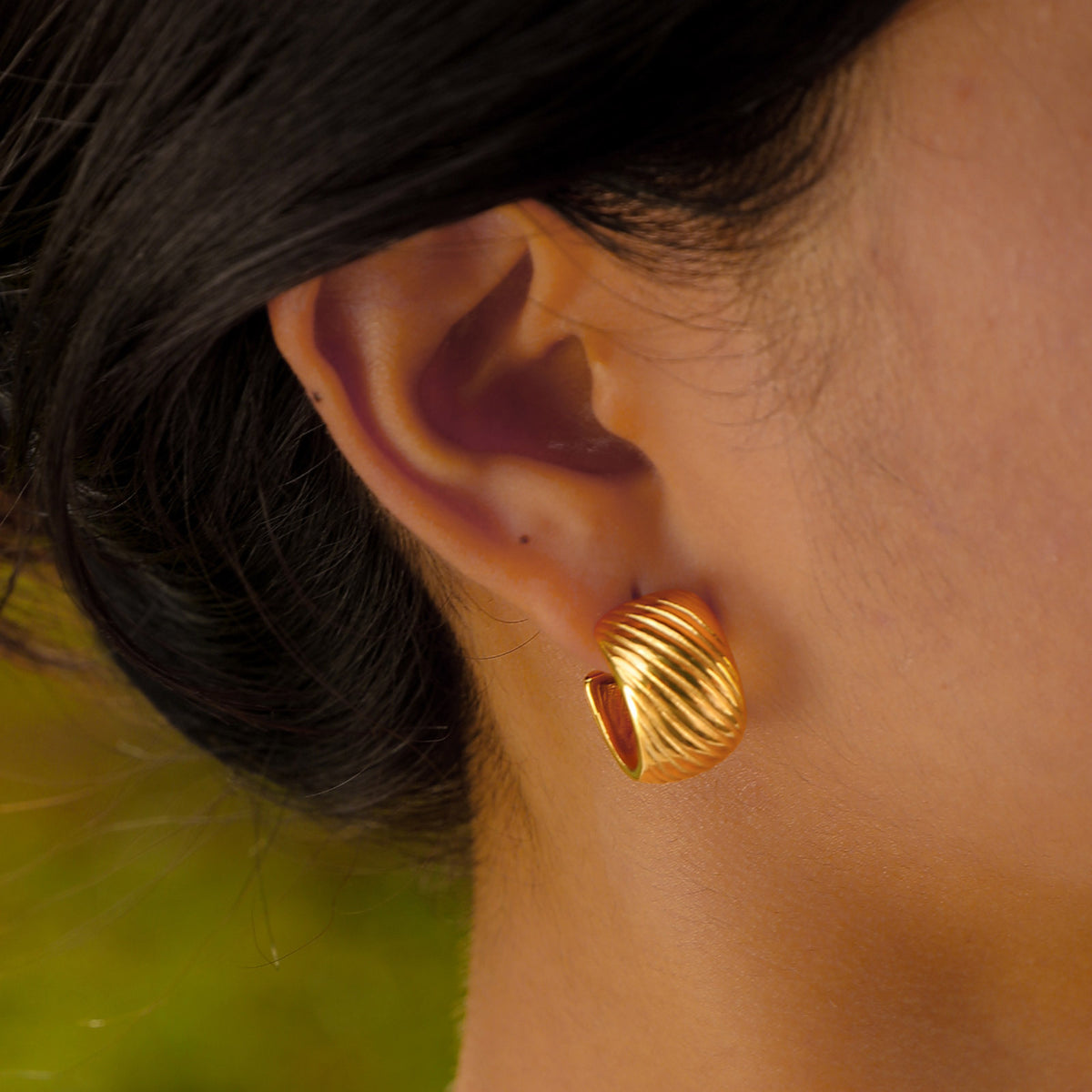 Ribbed Half-Hoop Earrings — Gold
