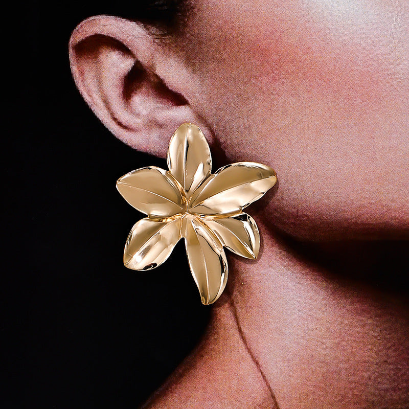 Exaggerated Floral Stud Earrings - Vienna Verve Collection