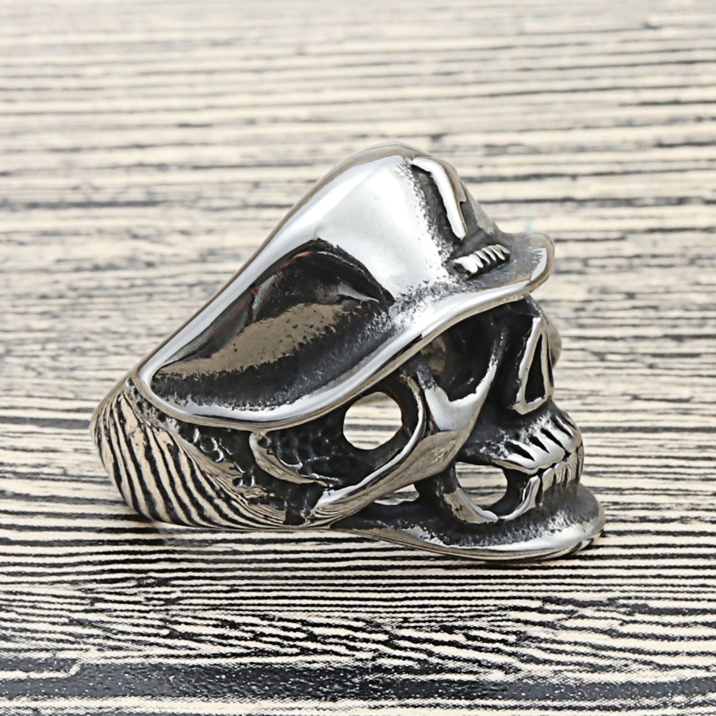 Punk-Inspired Titanium Steel Skull Ring for Men - Retro Trendy Design in Sizes 8-12