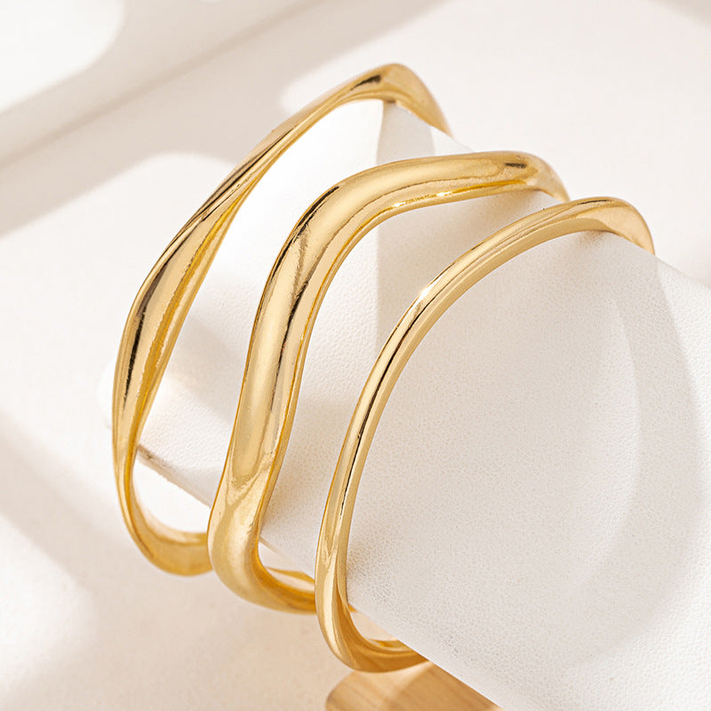 Planderful Vienna Verve Bracelet Set – Elegant Metal Design for Daily Wear