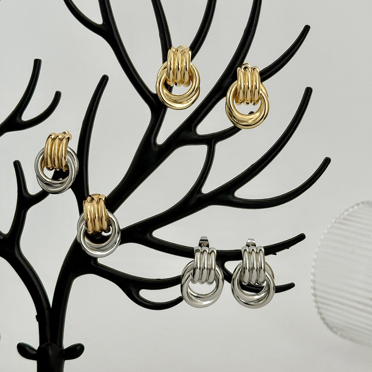 Planderful Vienna Verve Stainless Steel Ring Buckle Stud Earrings With Contrasting Color Lines For Modern Fashion Lovers