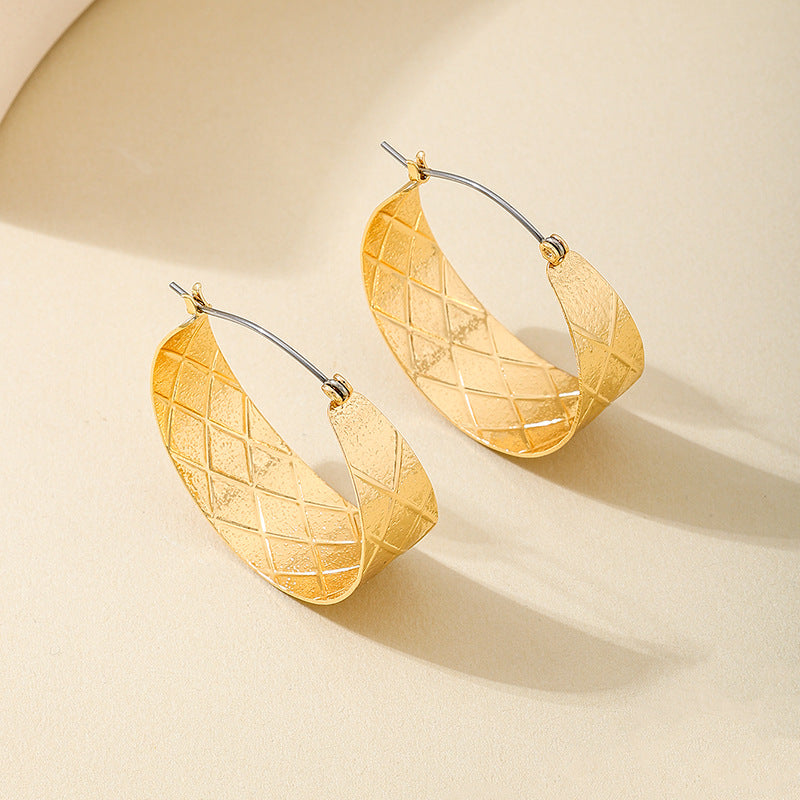 Planderful Vienna Verve Earrings – Fashionable Metal Wide-Faced Design