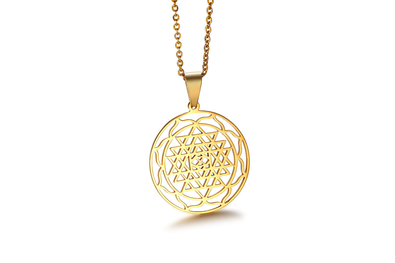 New Arrivals Stainless Steel Sri Lanka Yantra River Pendant Gold for Men