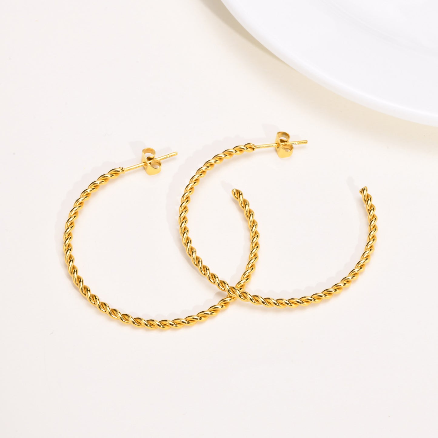 European And American Fashion Stainless Steel C-Shaped Gold Earrings