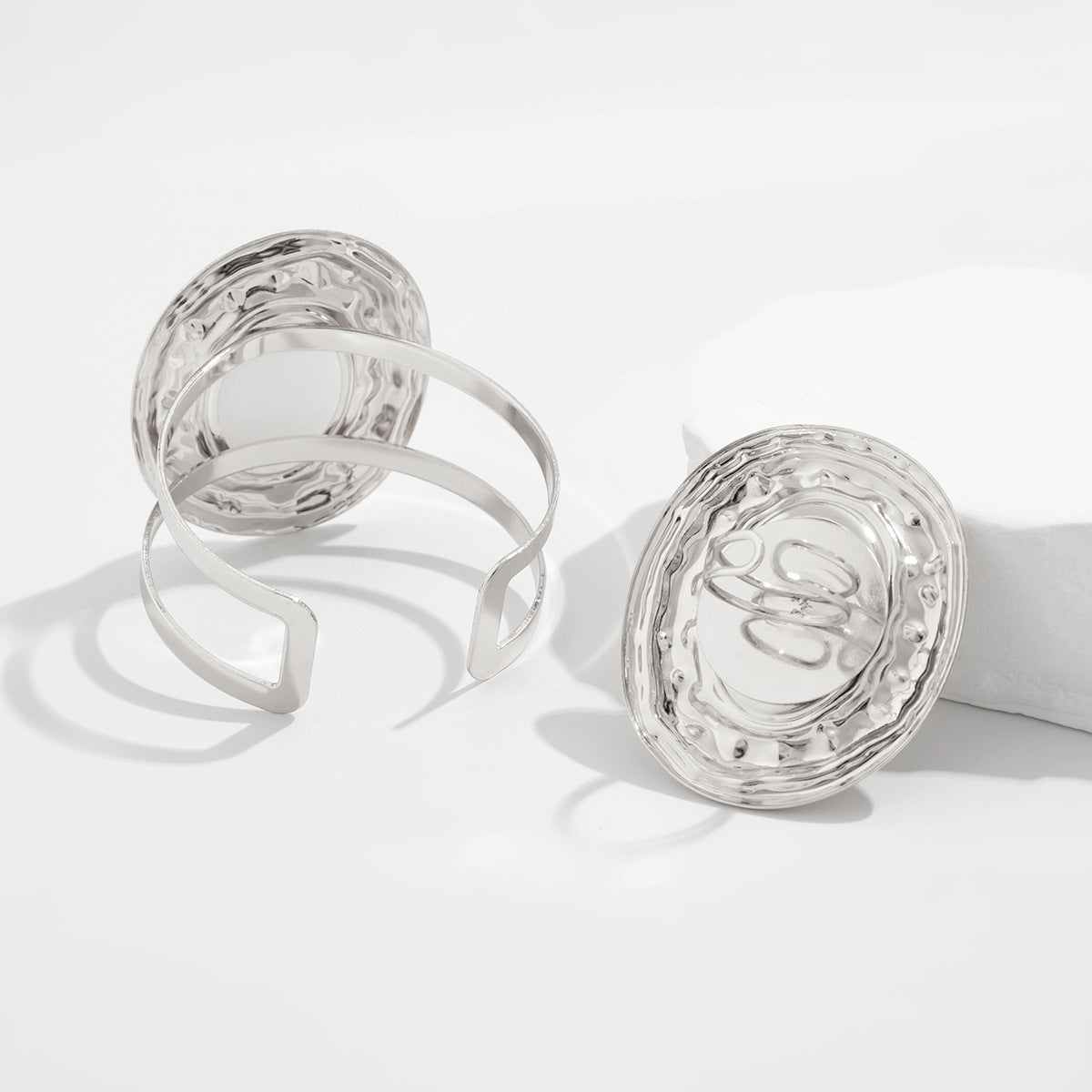 Planderful Vienna Verve Bracelet Set – Elegant Geometric Design with Imitation Pearls