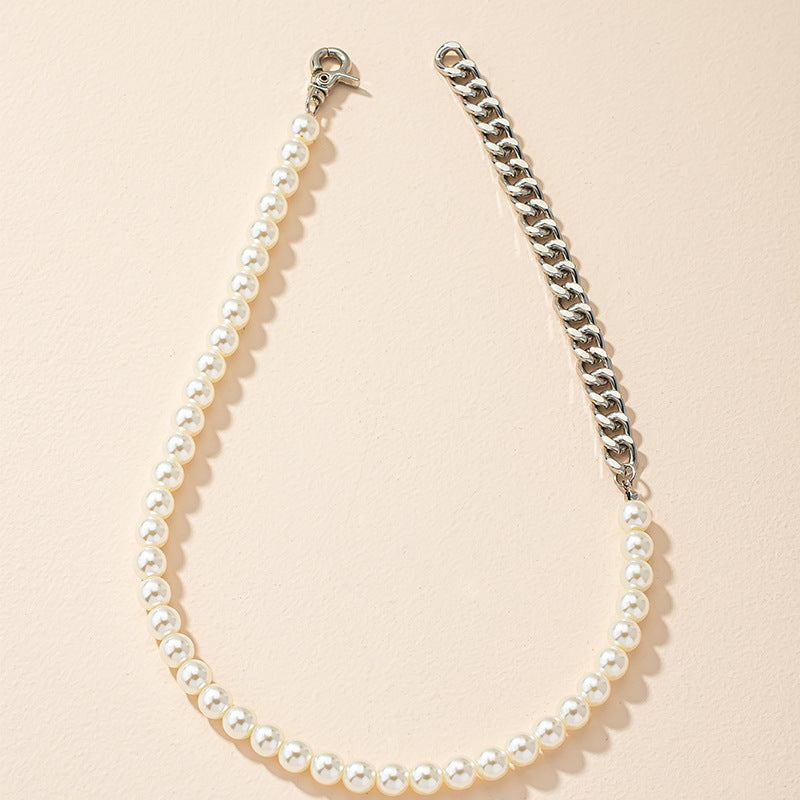 Luxurious French Summer Necklace with Pearl Detailing and Niche Design