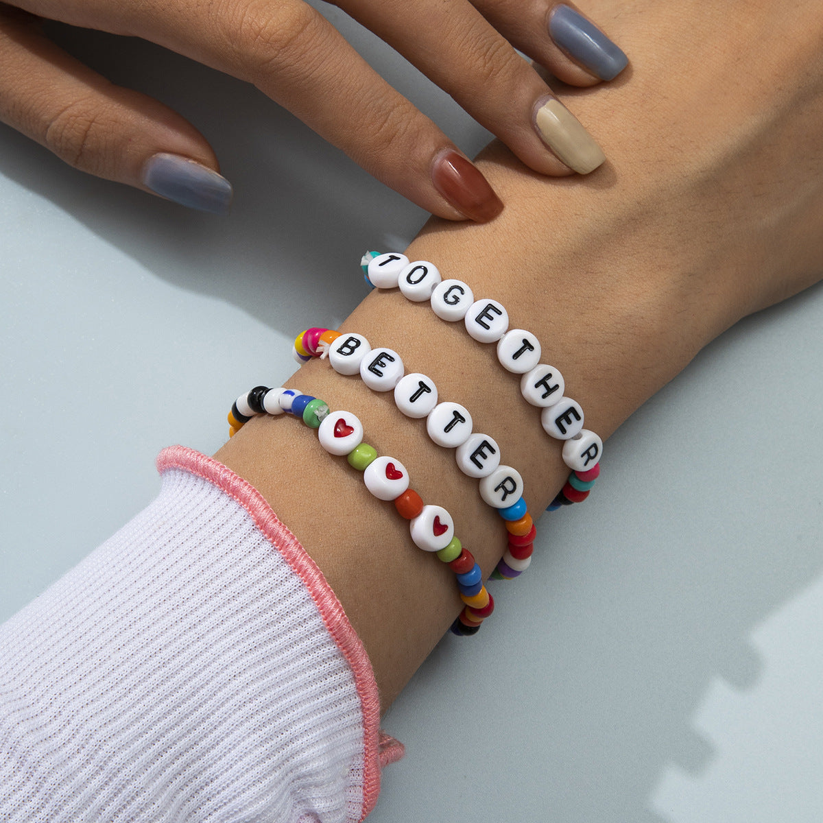 Planderful Vienna Verve Acrylic Heart Letter Bead Bracelet Set For Women Elegant Pastel Color Contrast