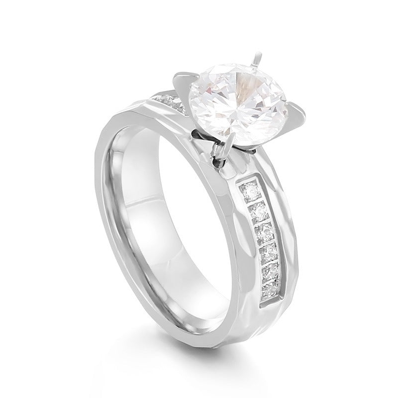 Hammer Pattern Four-Claw Inlaid Zircon Couple Ring, Stainless Steel