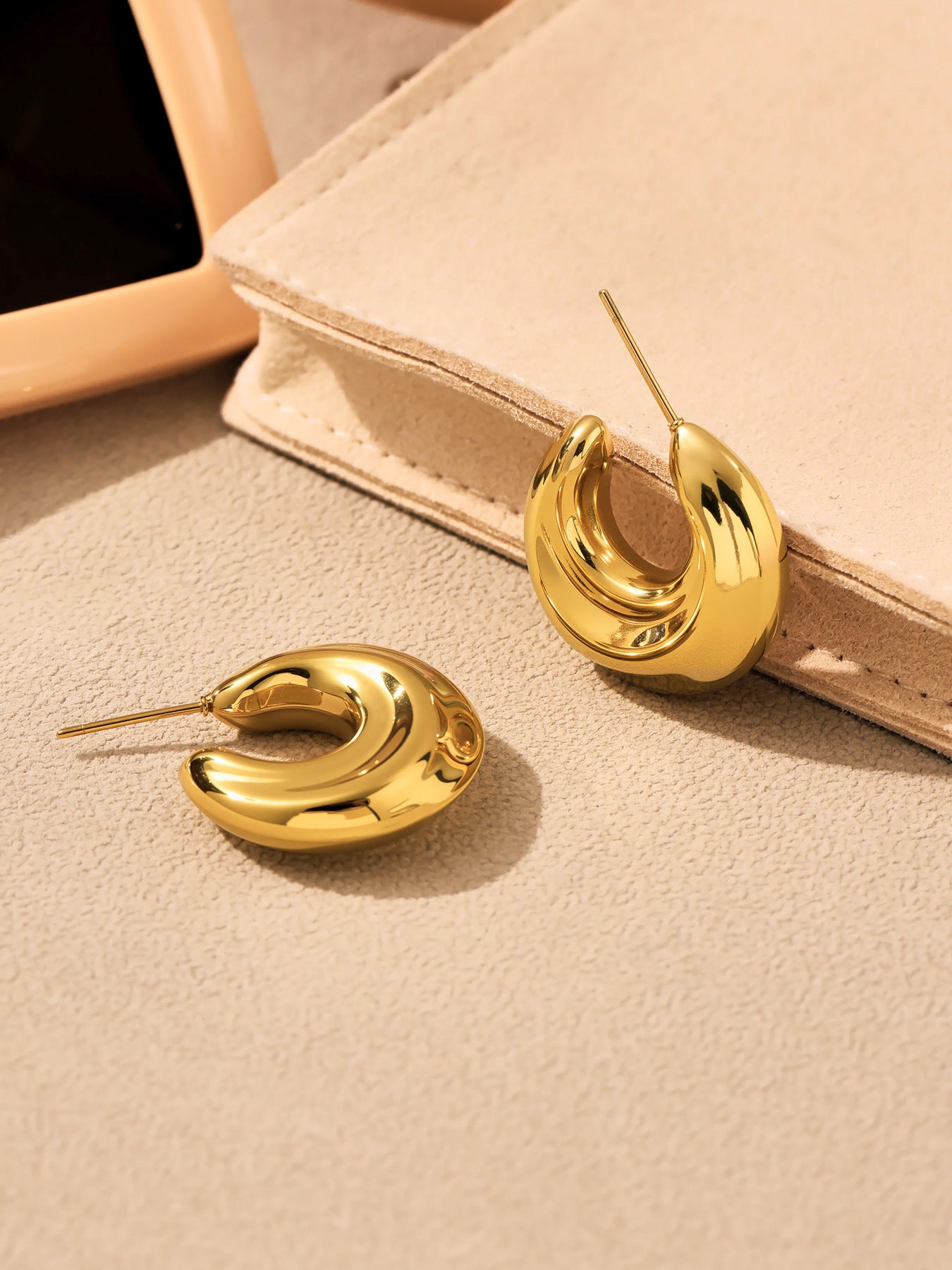 Planderful Hollow C Earrings 18K Gold Plated for Women