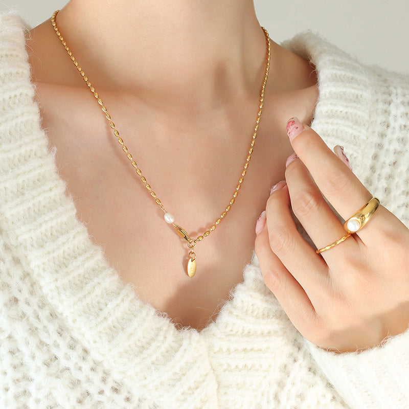 Pearlescent Elegance Necklace with Lobster Buckle - Gold-Plated Titanium Steel Chain