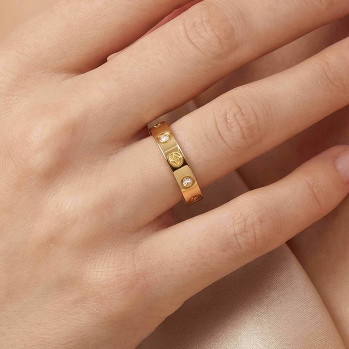 4mm Stainless Steel 6 Zircon Copper Coin Ring Gold – Women's