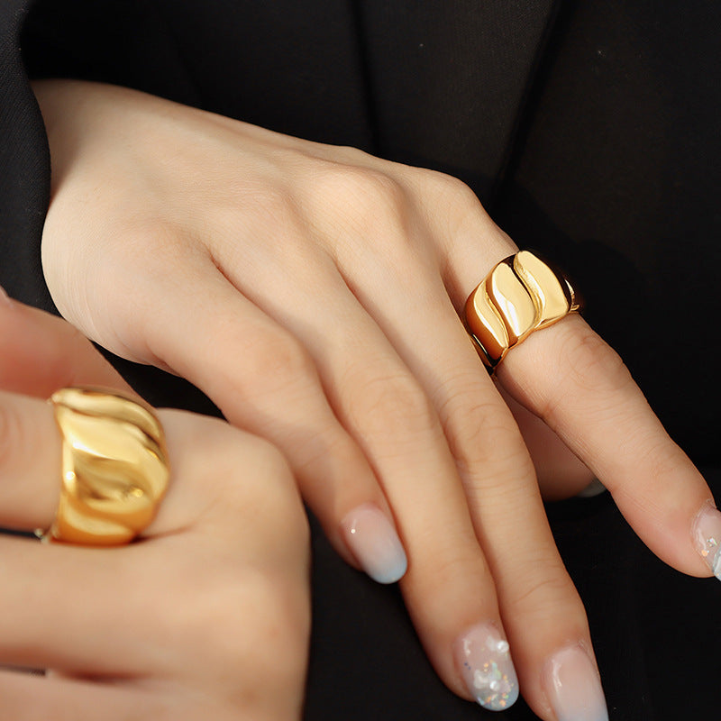 Threaded Wave Pattern Ring - Stylish Titanium Steel 18K Gold Plated Jewelry