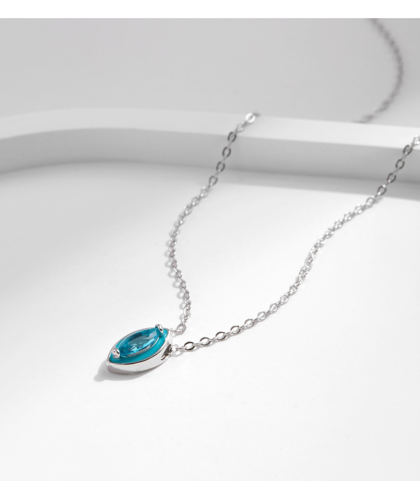 Planderful Everyday Genie S925 Sterling Silver Mint Green Zircon Necklace – Versatile Exquisite Geometric Collarbone Chain for Girls