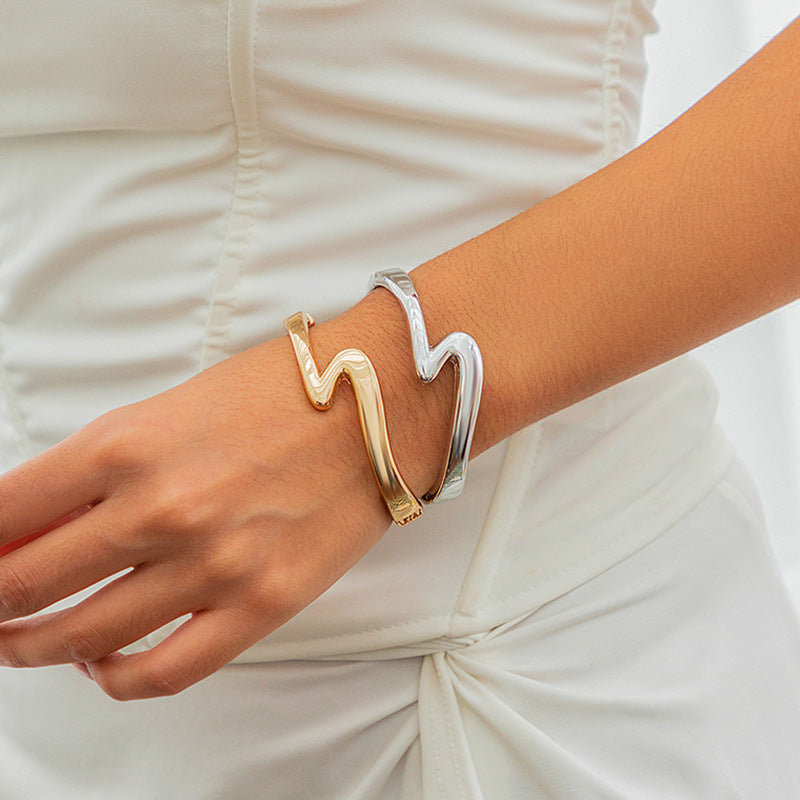 Planderful Vienna Verve Z Shaped Minimalist Metal Bracelet For Women Curved Smooth Statement