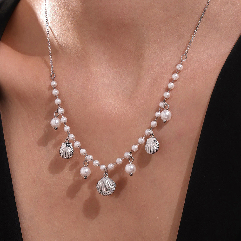 Planderful Pearl Collarbone Necklace 18K Gold Ocean Girls