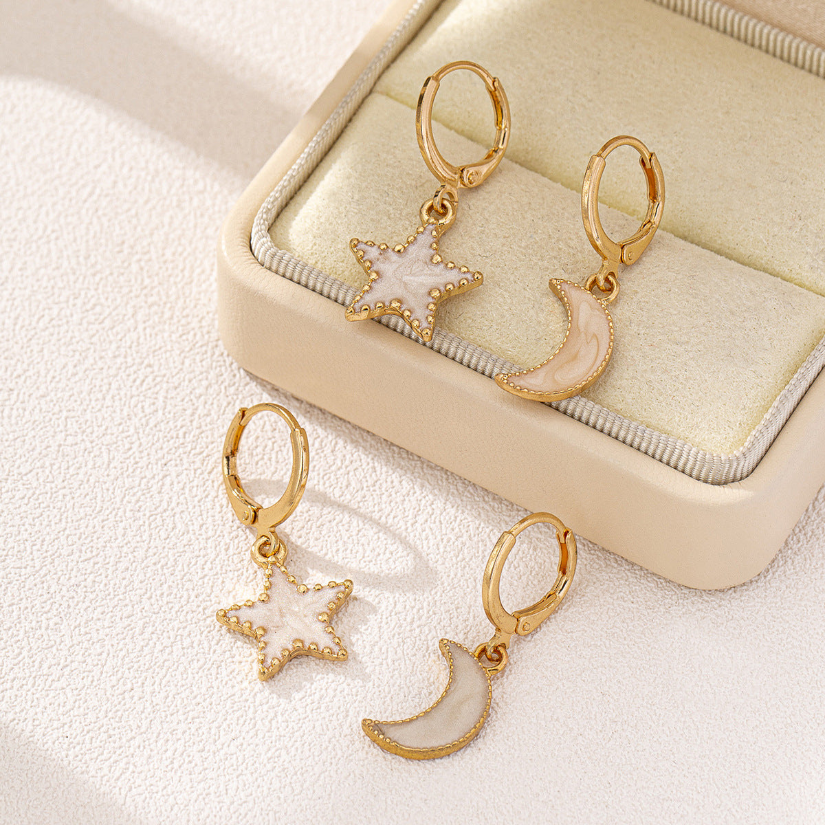Planderful Vienna Verve Earrings Set – Fashionable Star Moon Design