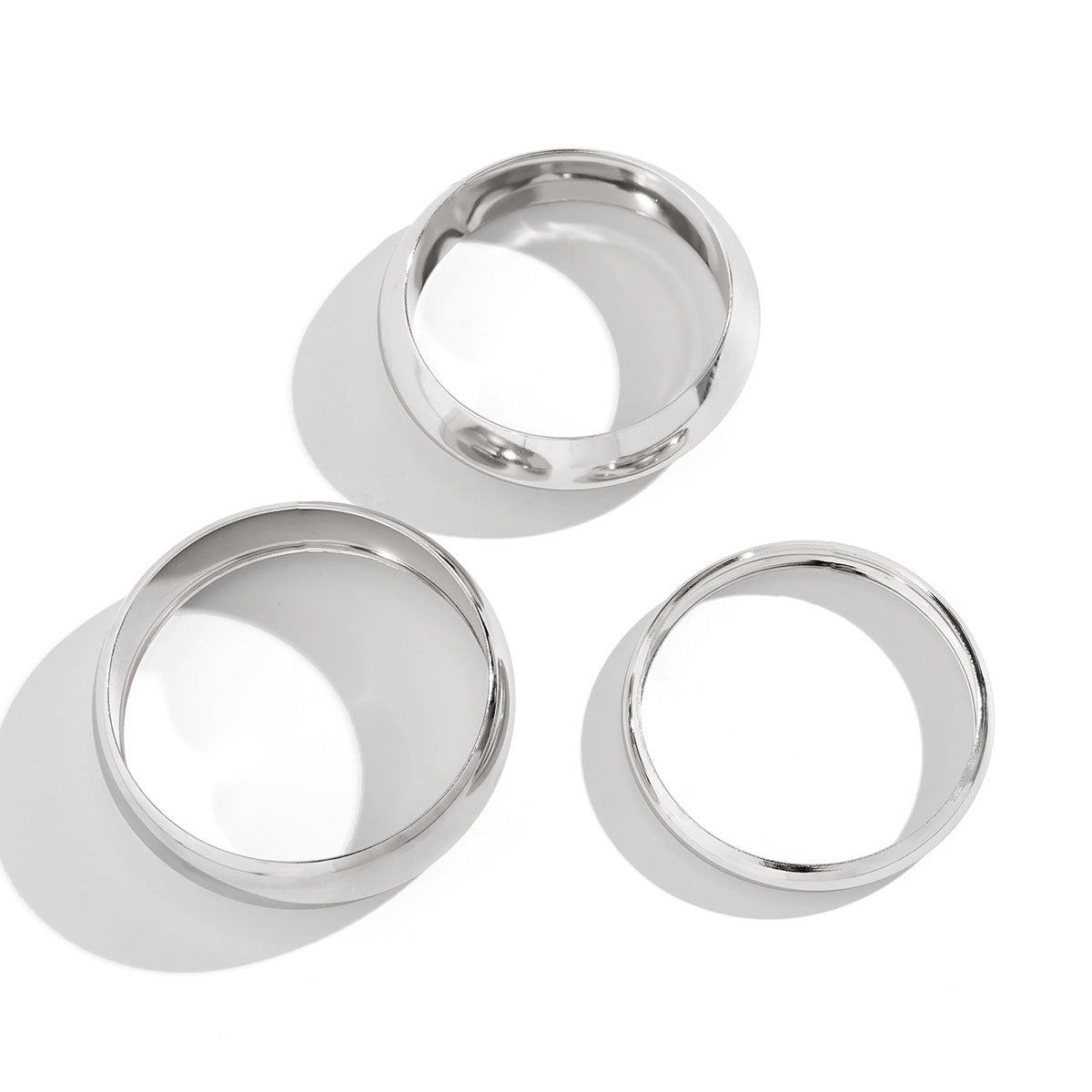 Planderful Vienna Verve Wide Glossy Metal Bracelet Set for Street Style Chic Women
