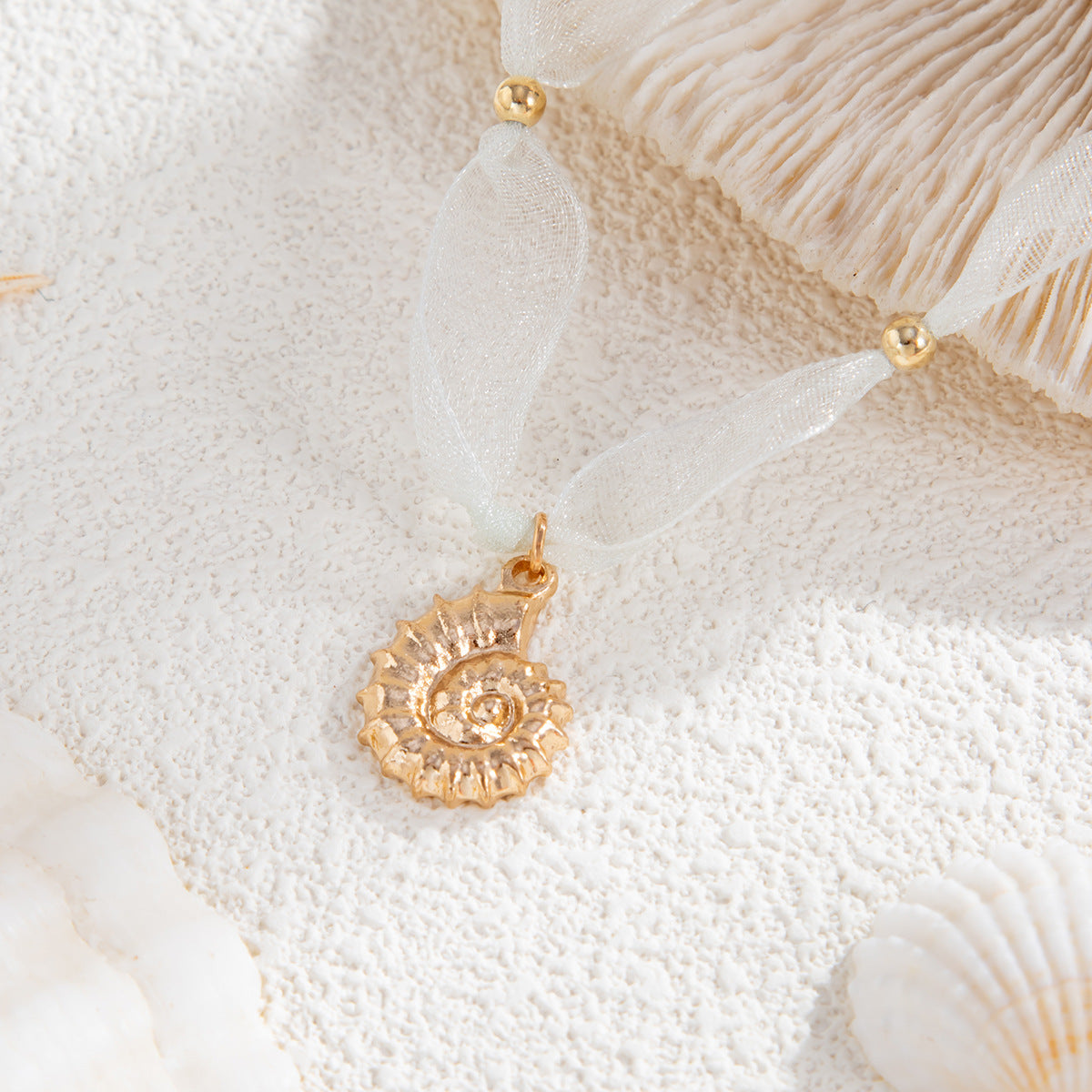 Planderful Vienna Verve Necklace – Stylish Beach-Inspired Starfish Pendant