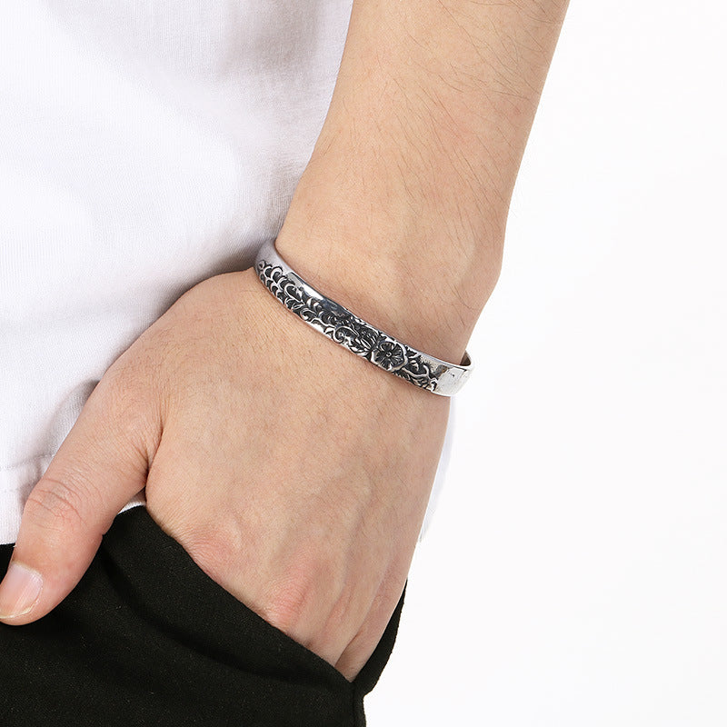 Design Floral C-Shaped Bracelet – Ethnic Style – Literary & Artistic Old Engraved