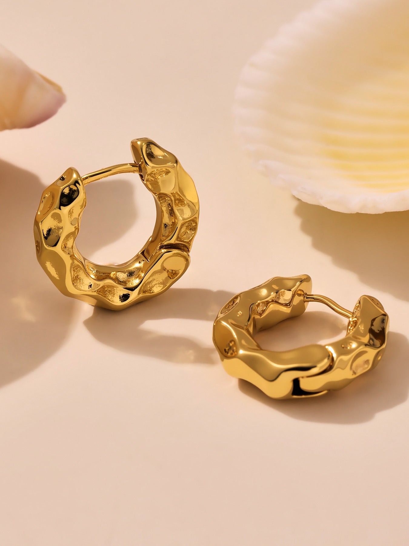 Planderful Everyday Genie Rivet Ring Earrings Commuters