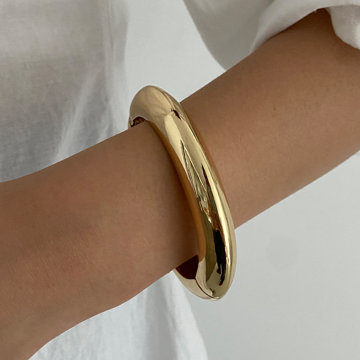 Bracelet For Women Planderful Vienna Verve Translucent Irregular Metal Statement With Spring Opening