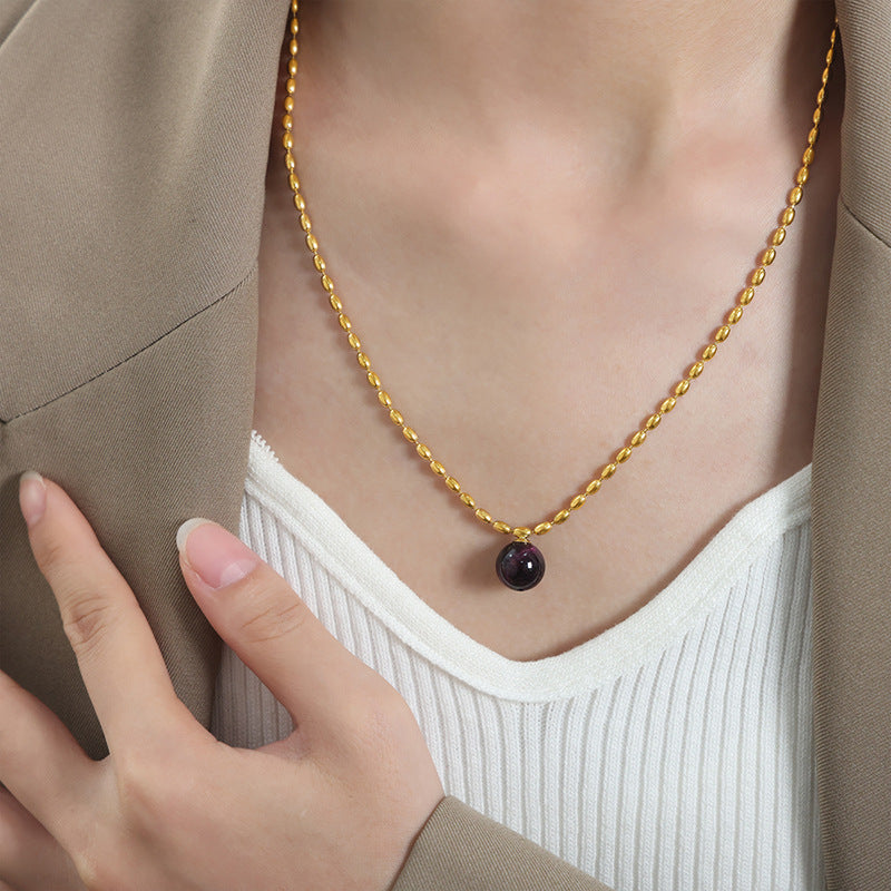 Elegant Geometric Agate Pendant Necklace with Luxurious Titanium Gold Plating