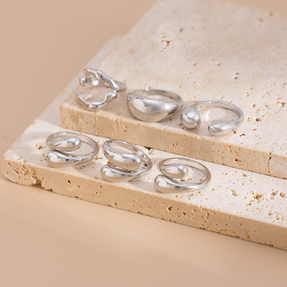 Planderful Vienna Verve Earrings Set – Elegant Water Droplet Design