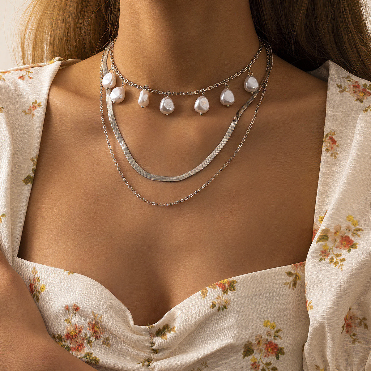 Planderful Vienna Verve Imitation Pearl Collarbone Necklace For Women Retro Geometric Snake Bone Jewelry