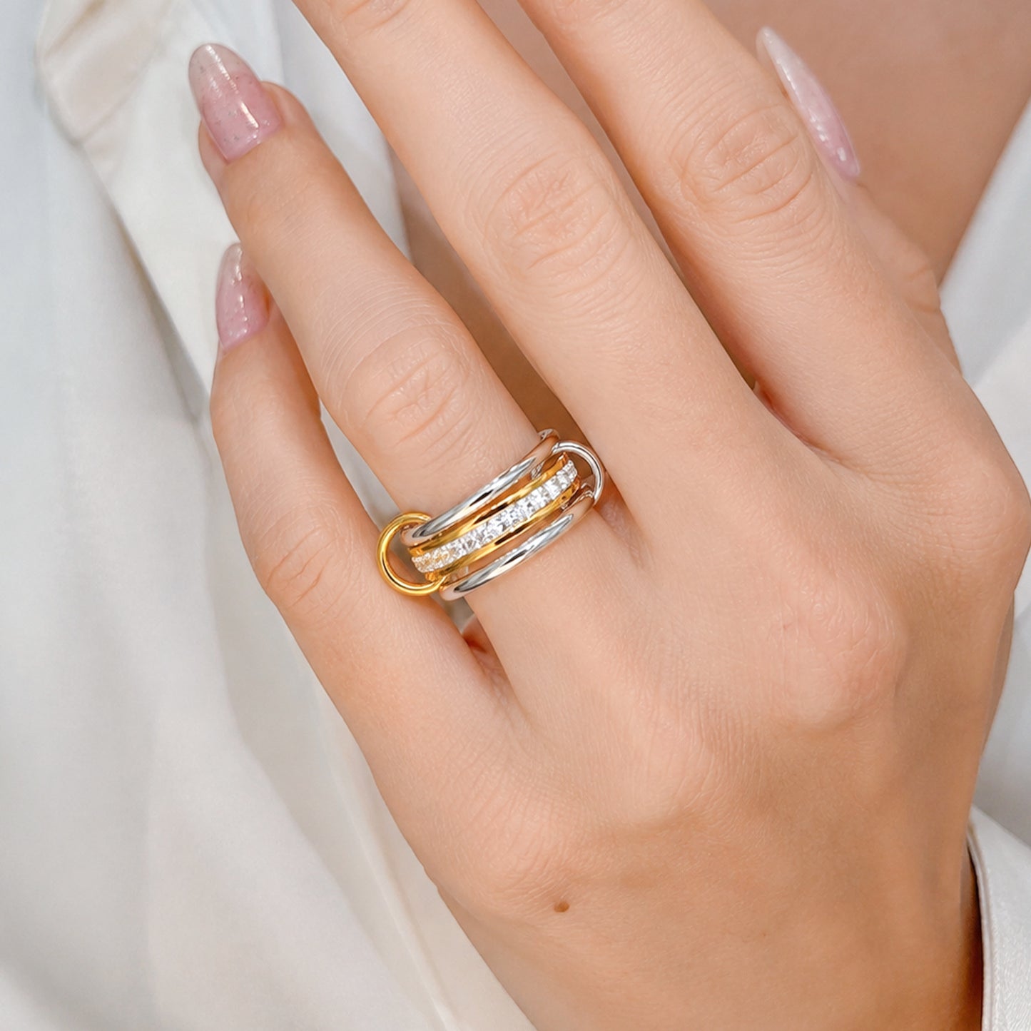Interlocking Chain Ring Planderful Light Luxury Zircon Inlaid Stainless Steel Unisex Gold Silver
