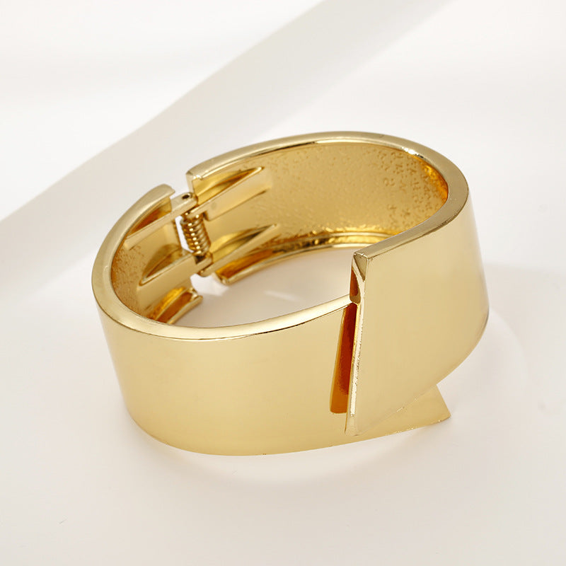 Elegant Gold Rose Gold Bracelet from the Vienna Verve Collection