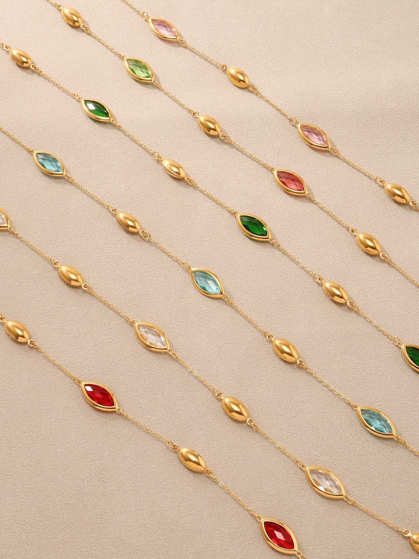 Planderful Translucent Glass Clavicle Necklace For Women