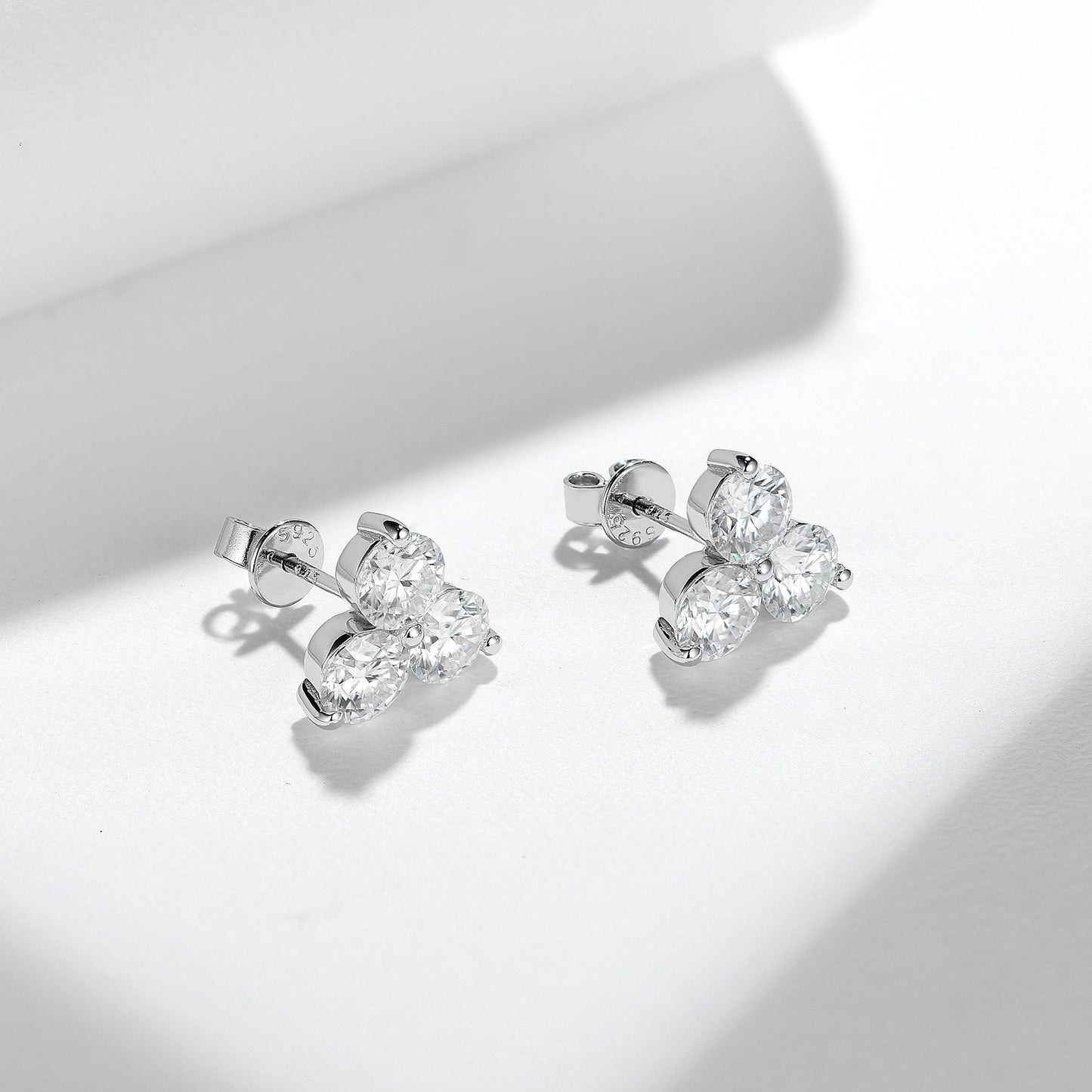 Planderful Elegant Moissanite Three 5mm Round Stud Earrings In S925 Sterling Silver For Women