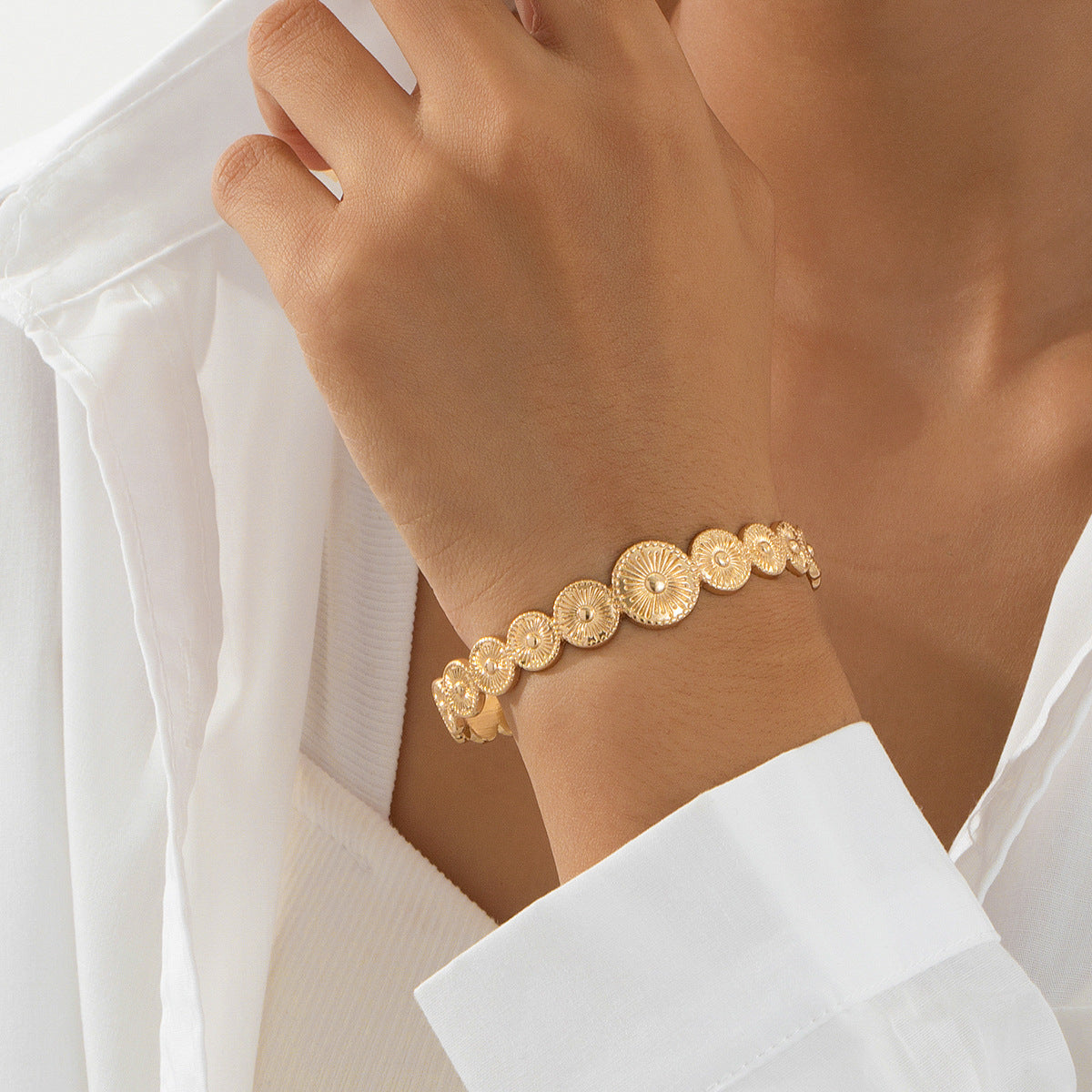 Planderful Vienna Verve Bracelet – Stylish Simple Design for Versatile Daily Wear