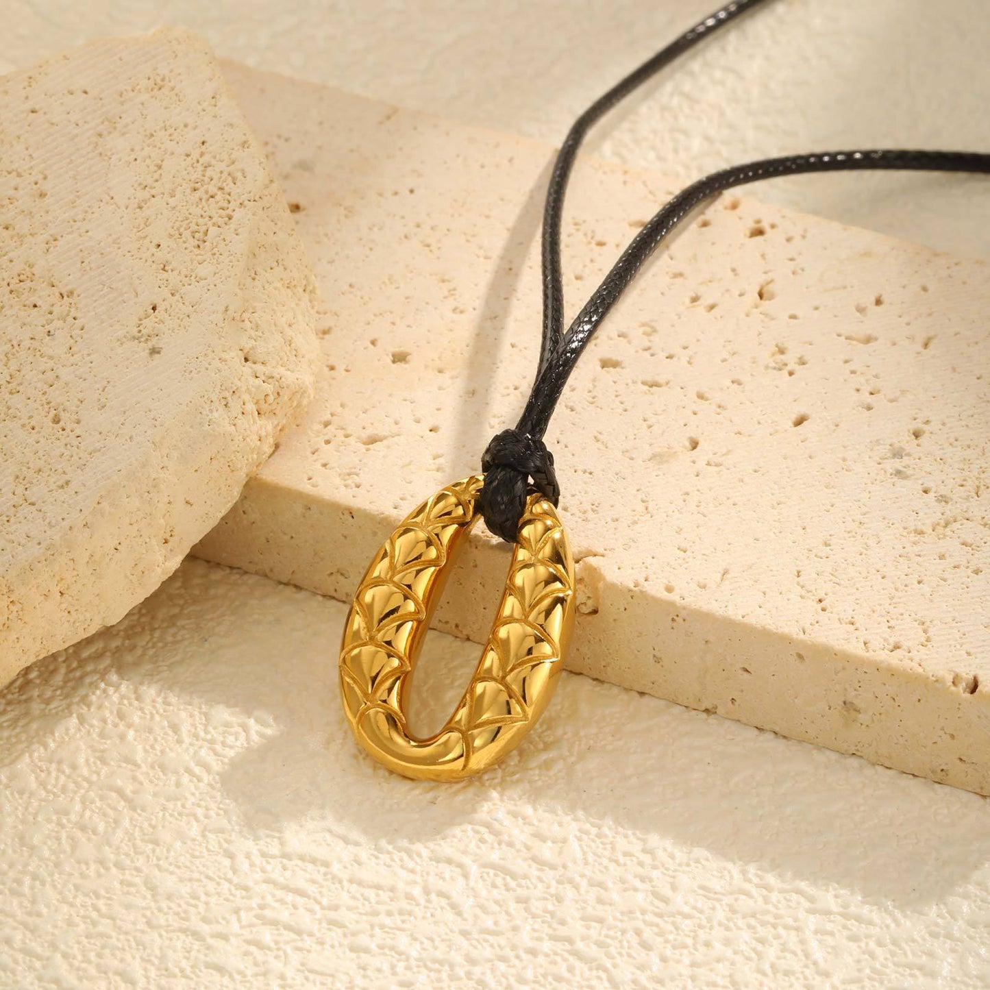Stainless Steel Fish Scale Pattern Oval Black Wax Rope Adjustable Women's Necklace