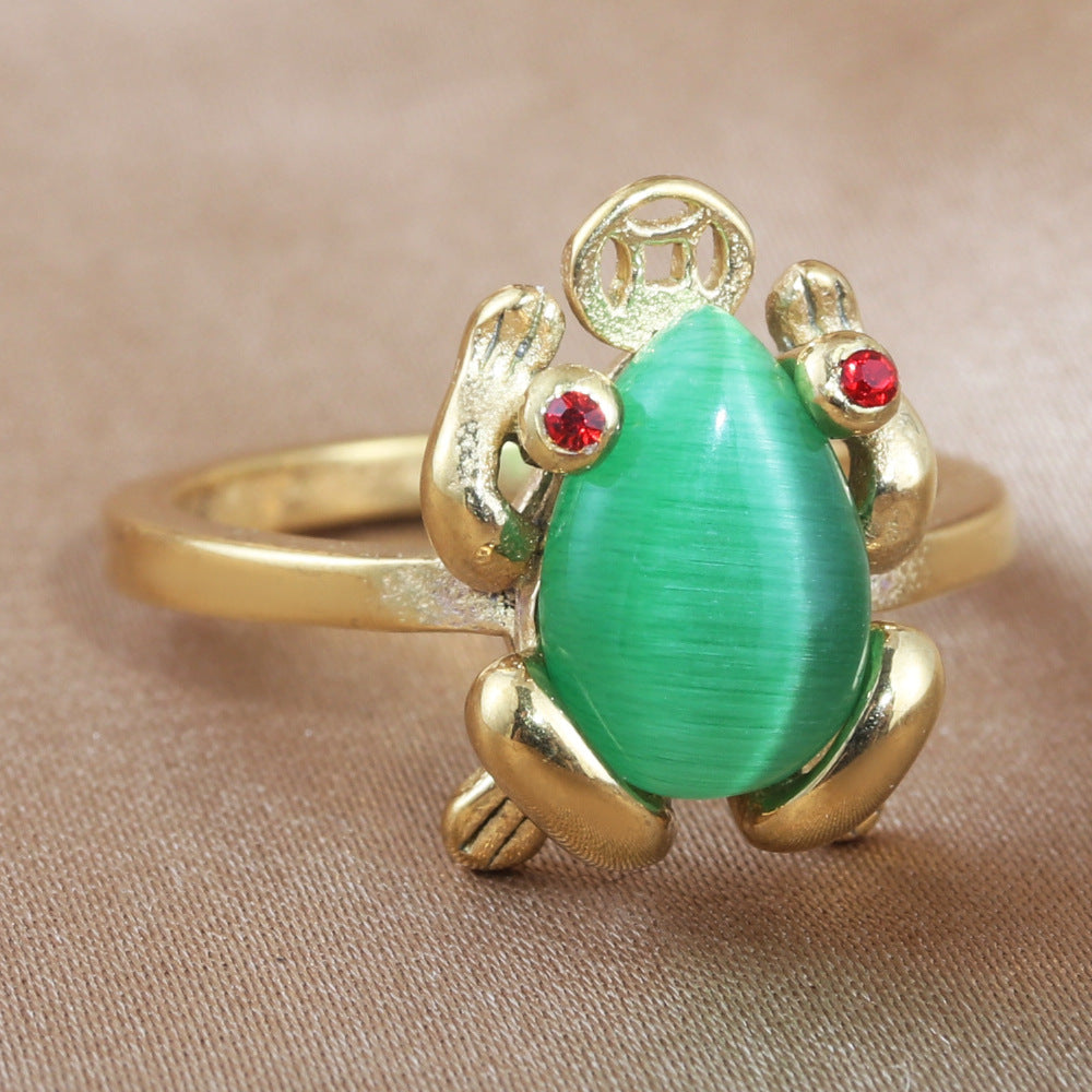 Retro Punk Titanium Steel Green Stone Ring for Men - Trendy Golden Toad Design Accessories