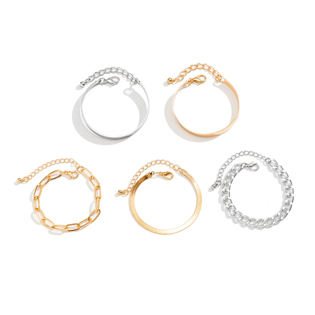 Urban Chic Vienna Verve Bracelet with Exaggerated Alloy Twist Detail