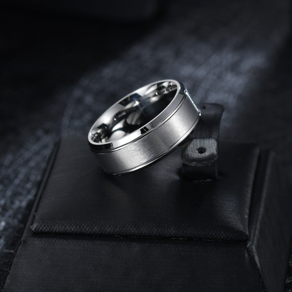 Planderful Everyday Genie Stainless Steel Ring 8 6mm Wide Minimalist Double Bevel For Men With Unisex Protection