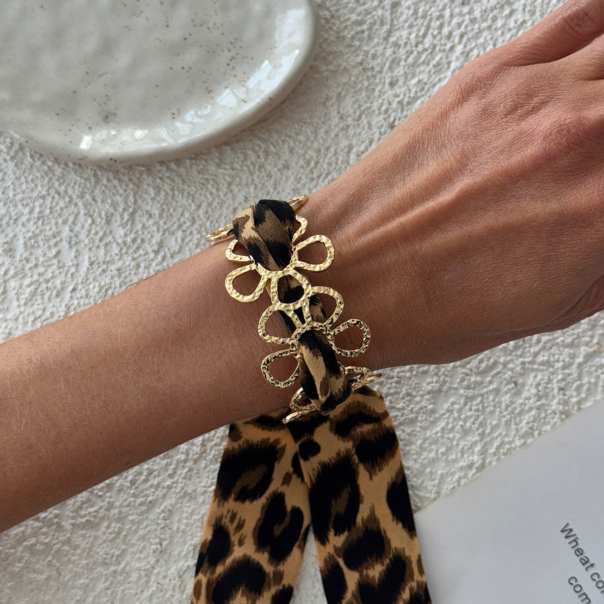 Planderful Silk Scarf Opening Bracelet Vintage Retro Gold Tone For Women Starfish Flower Engraved