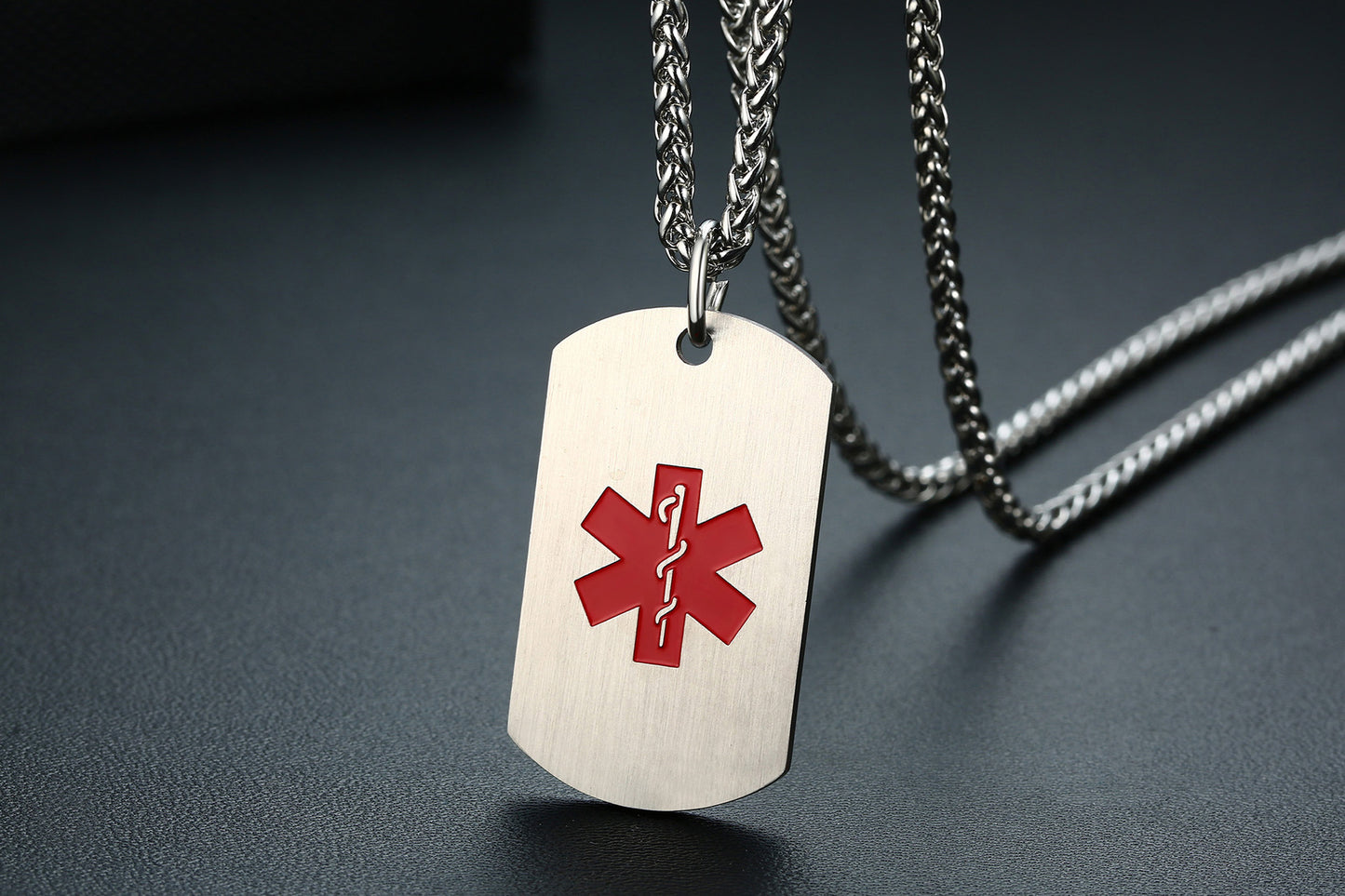 Spring And Summer New Products Simple Medical Logo Tag Pendant