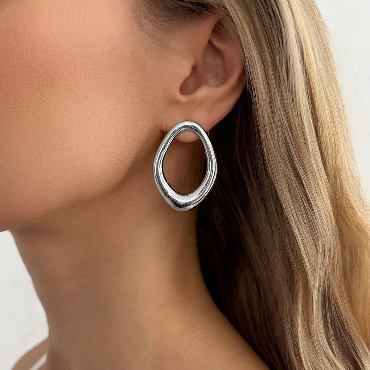 Snake Shaped Exaggerated Long Twist Earrings Planderful Vienna Verve For Women Hollow Geometric Statement