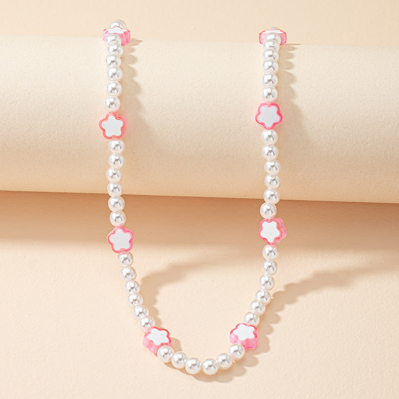 Opulent Parisian Style Pearl Flower Necklace with Chic Collarbone Chain