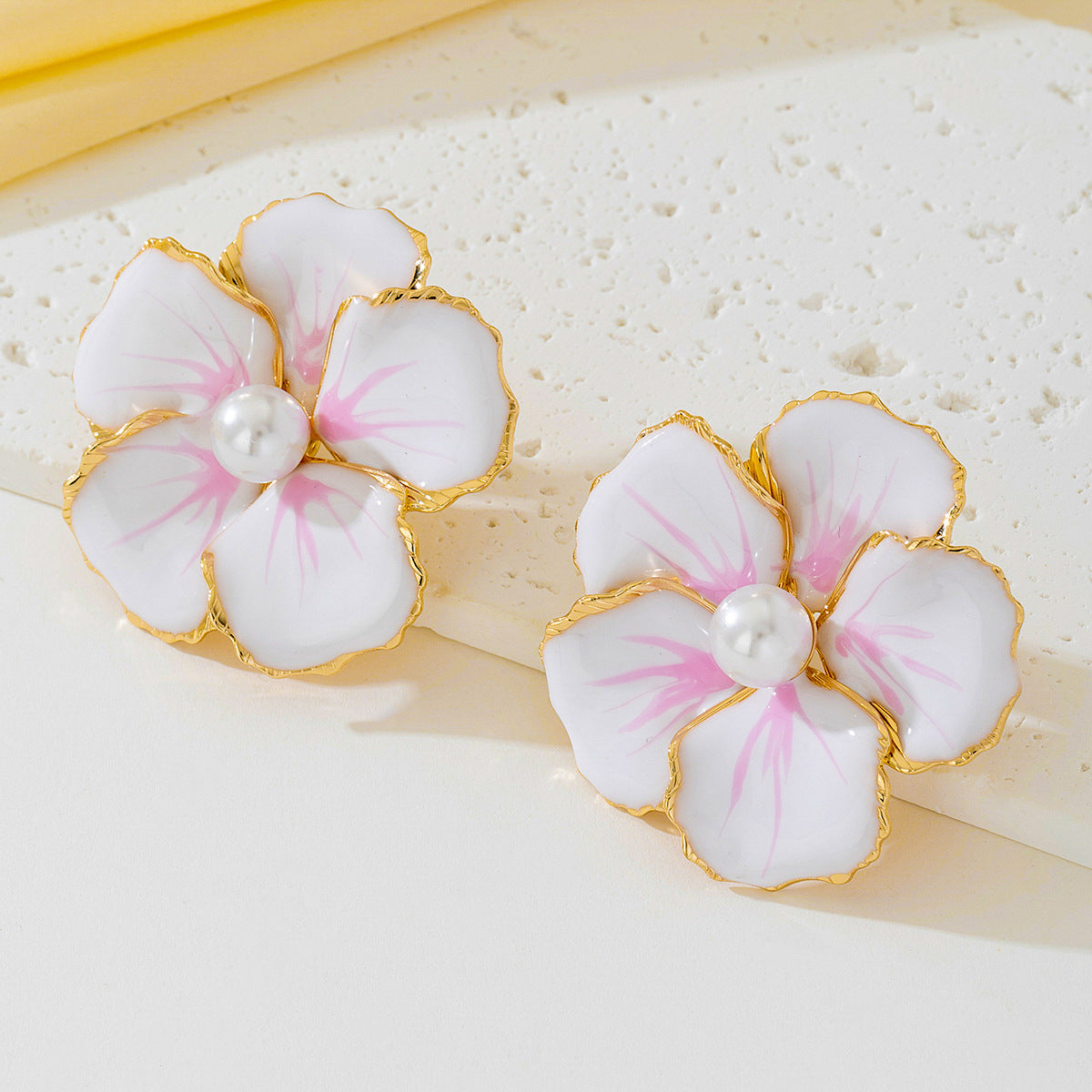 Planderful Vienna Verve Earrings – Fashionable Five-Petal Flower Design
