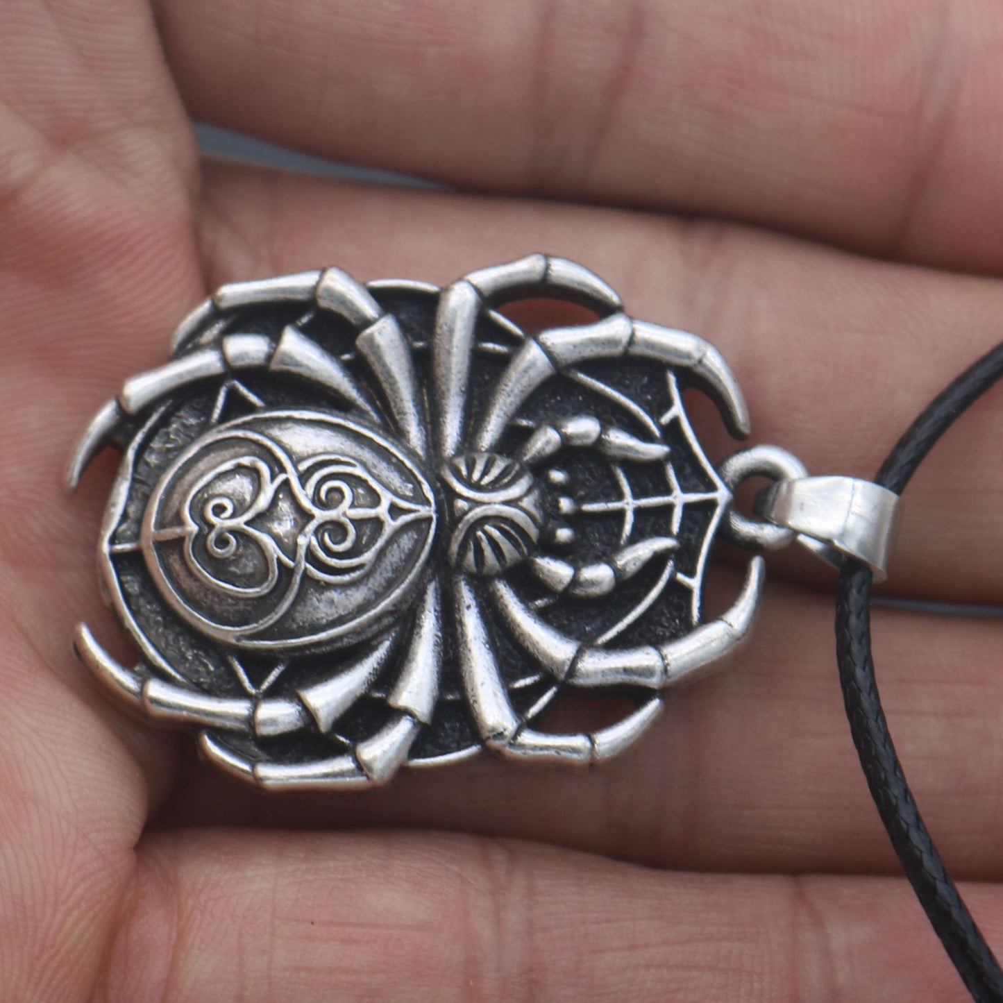 Planderful Mens Spider Necklace Retro Pendant Statement