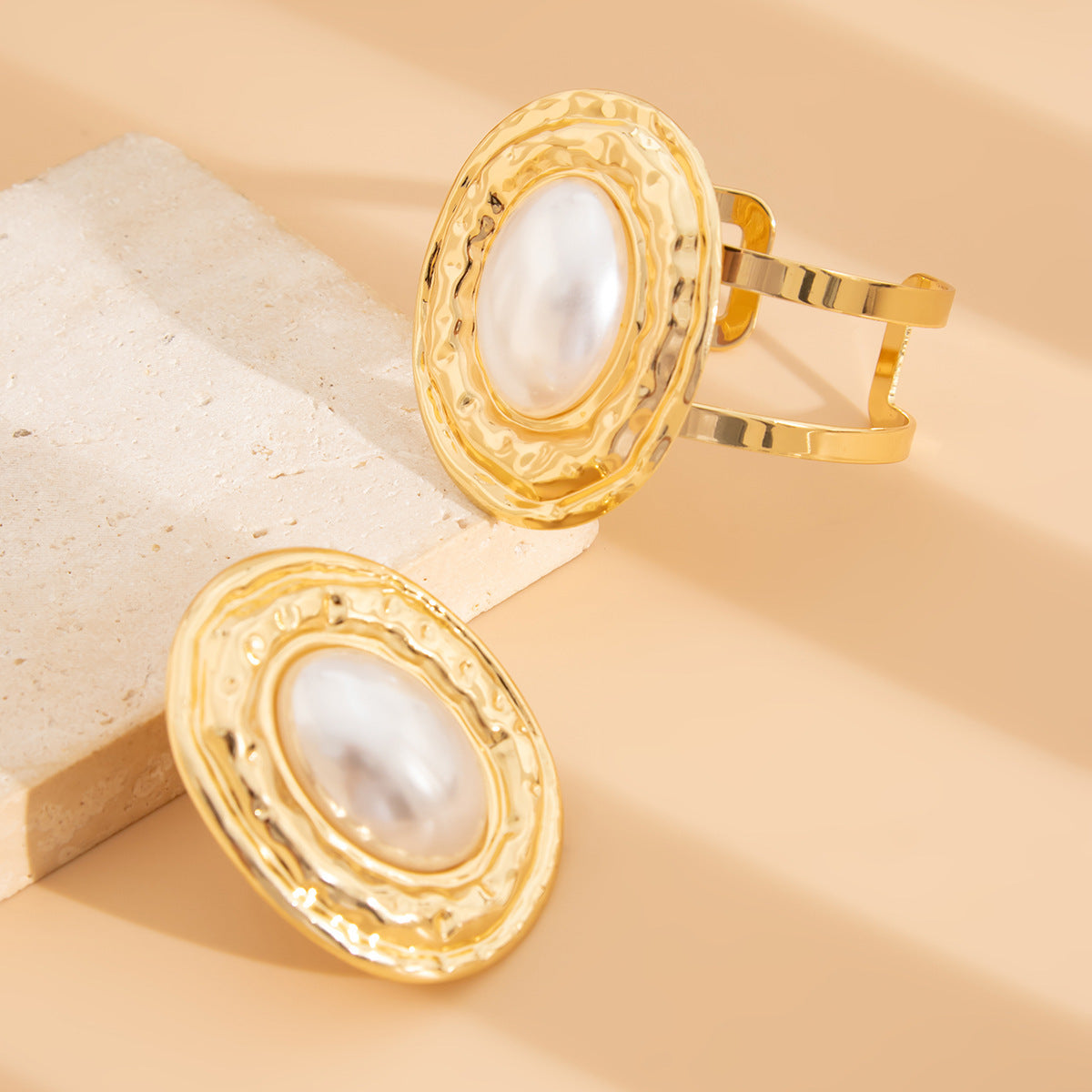 Planderful Vienna Verve Bracelet Set – Elegant Geometric Design with Imitation Pearls