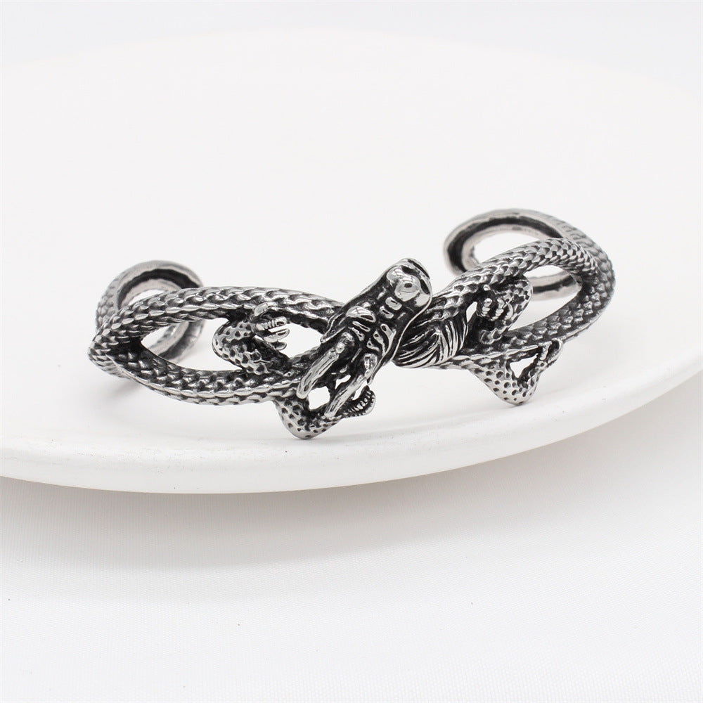 Planderful Everyday Genie – European and American Retro Skull Titanium Steel Bracelet for Men