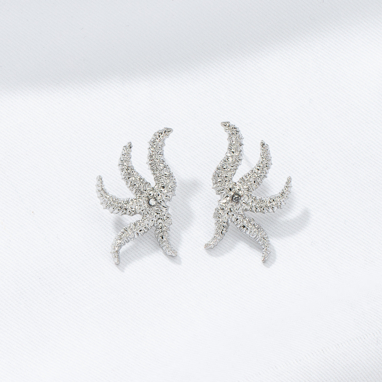 European and American Jewelry: Fire-Shaped Metal Earrings - Gold and Silver High-End Earrings