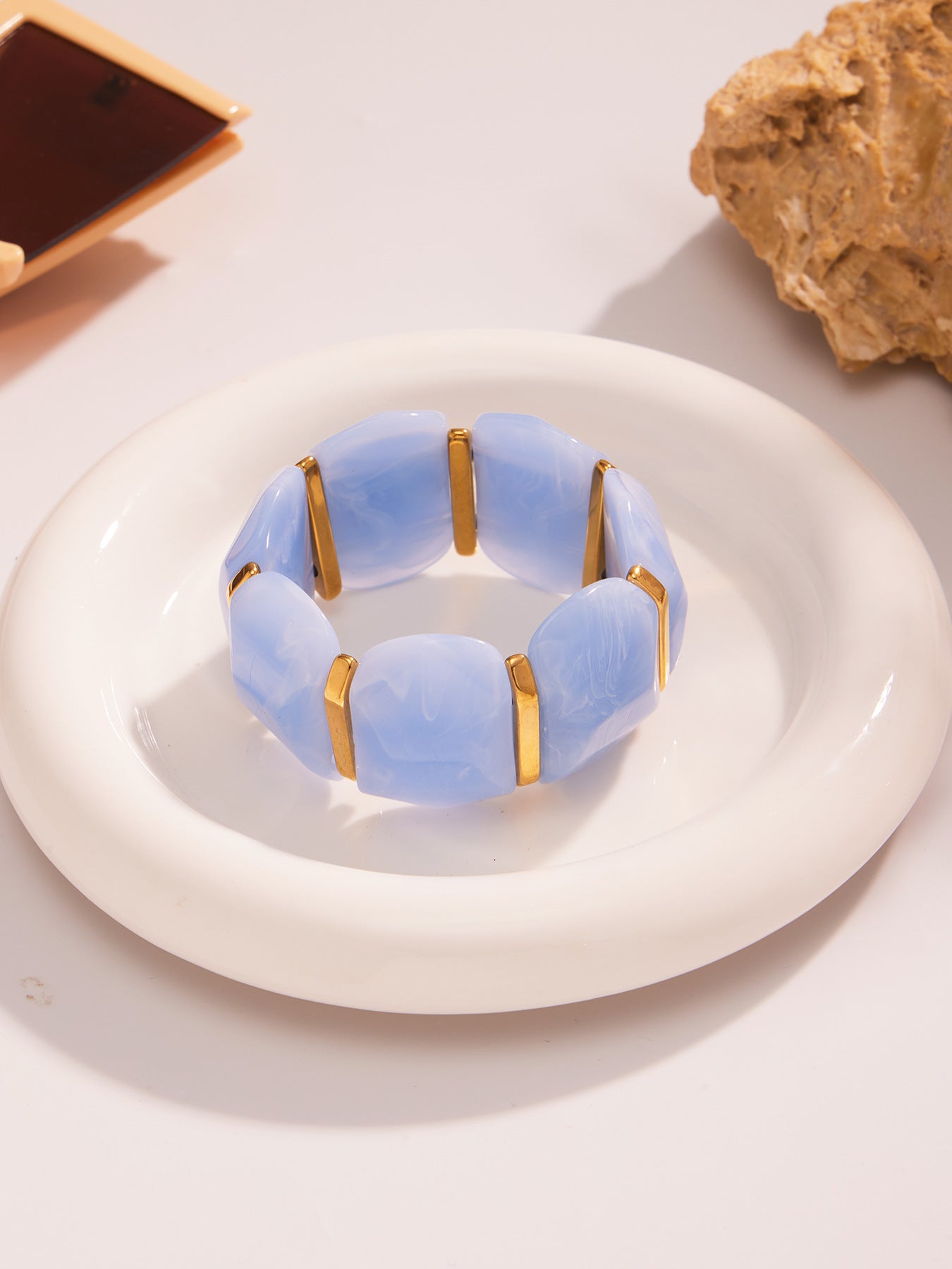 Planderful Unisex Genie Candy Resin Elastic Bracelet