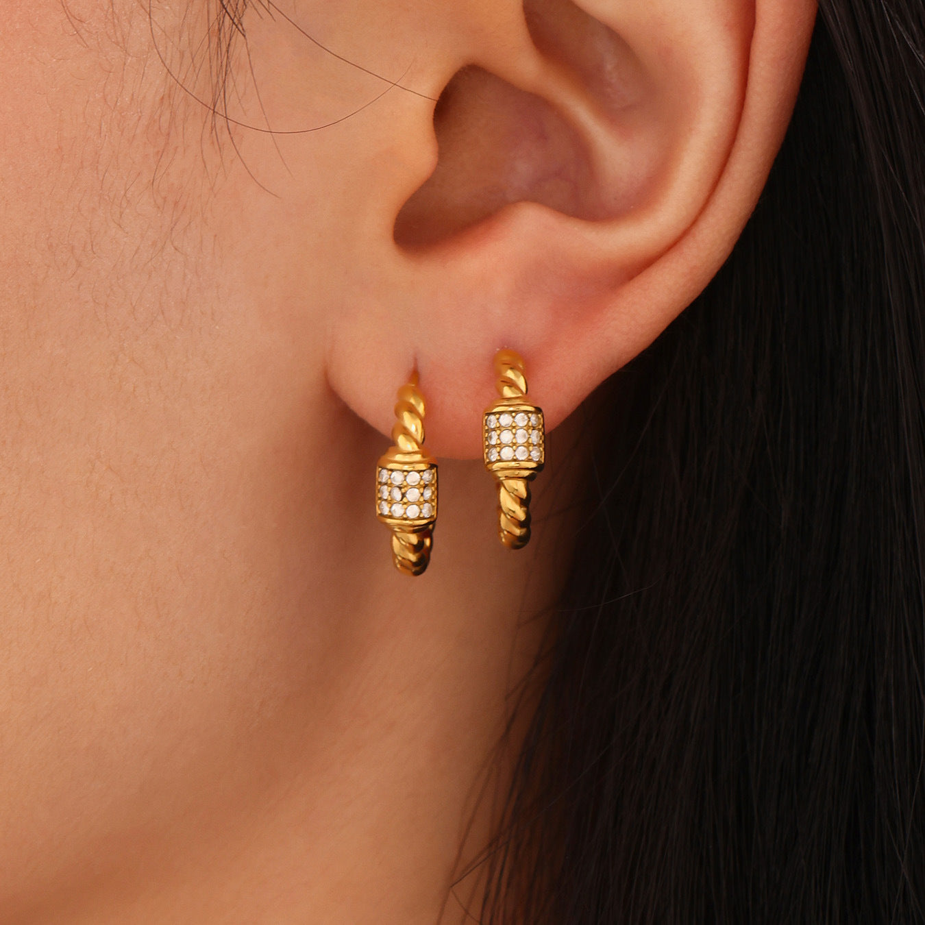 Planderful C Shaped Twist Zircon Earrings 18k Gold Women